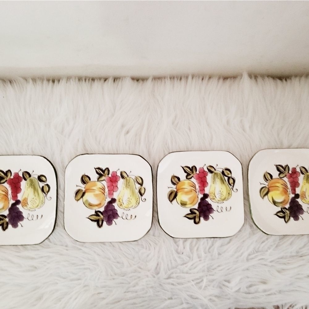 4 little plates. Handpainted Philadelphia